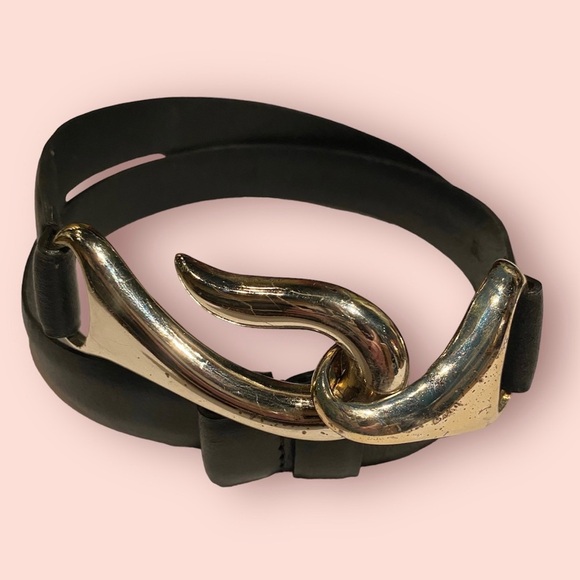 Vintage Accessories - Vintage leather hook style adjustable belt M/L 38” length gith vamp whimsigoth